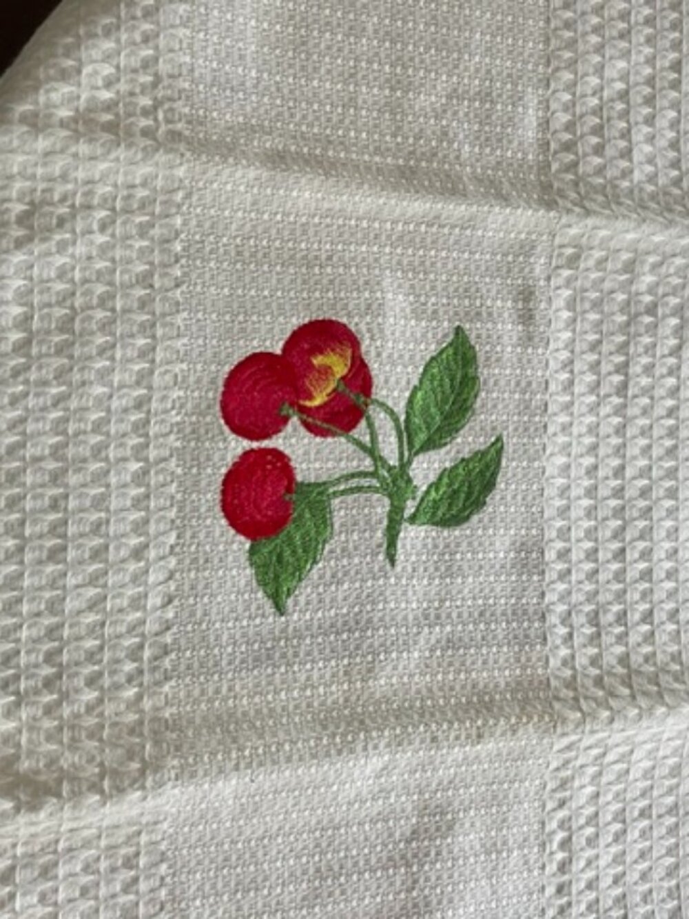 VTG Lot of 2 Kitchen Decorative Towels White/Red/Burgundy w/Embroidery Border